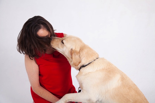 the image shows Fiji kissing Lois on the nose